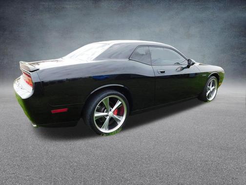 Brilliant Black Crystal Pearlcoat 2010 Dodge Challenger R/T