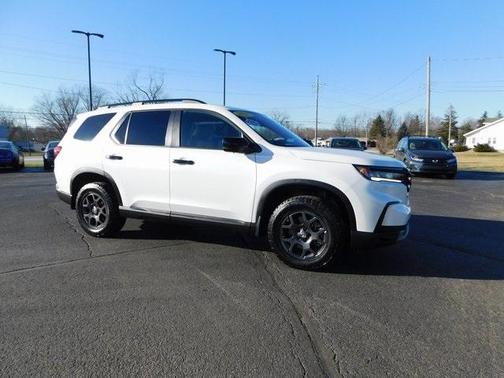 2025 Honda Pilot TrailSport