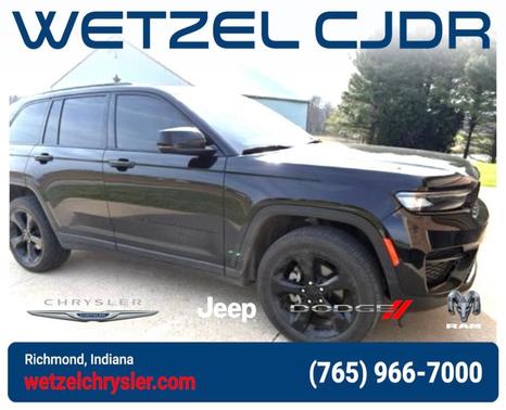 Diamond Black 2023 Jeep Grand Cherokee Altitude