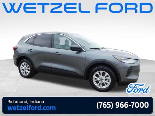 Carbonized Gray Metallic 2023 Ford Escape Active