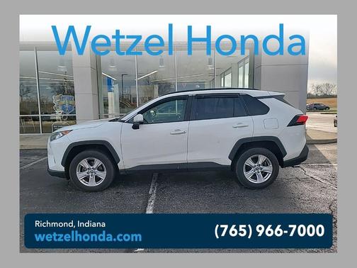 Super White 2019 Toyota RAV4 XLE
