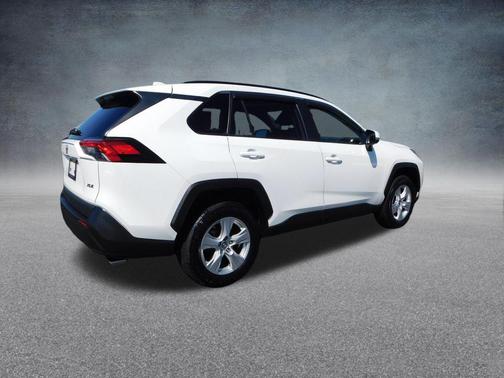 Super White 2019 Toyota RAV4 XLE