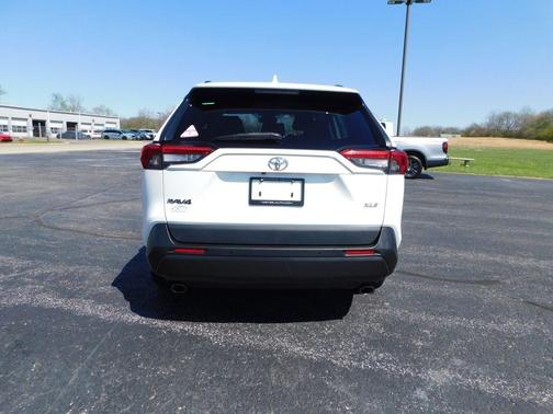 Super White 2019 Toyota RAV4 XLE