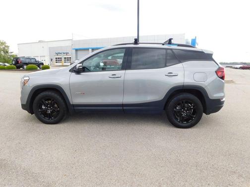 Sterling 2023 GMC Terrain AT4