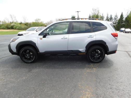 Ice Silver Metallic 2025 Subaru Forester Wilderness