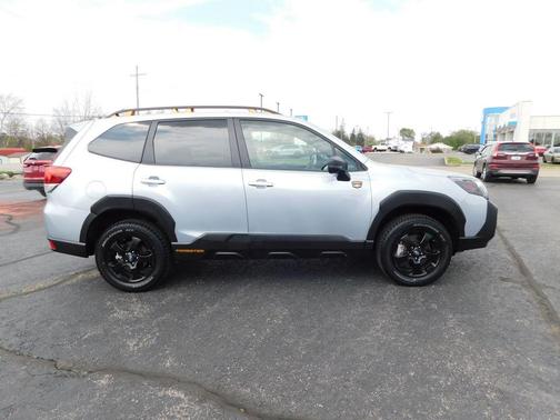 Ice Silver Metallic 2025 Subaru Forester Wilderness