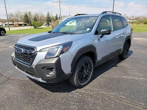 Ice Silver Metallic 2025 Subaru Forester Wilderness