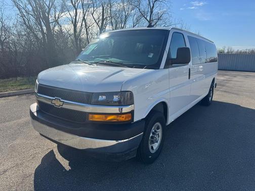 2022 Chevrolet Express 3500 LS