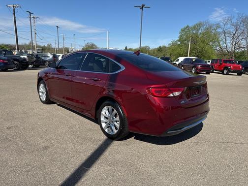 2016 Chrysler 200 C