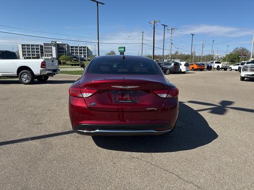 2016 Chrysler 200 C