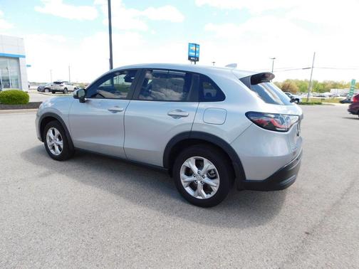 Lunar Silver Metallic 2024 Honda HR-V LX