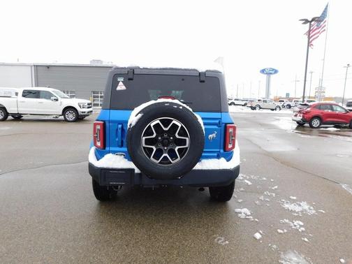 2024 Ford Bronco Outer Banks