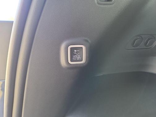 2026 Jeep Cherokee LAREDO/LIMITED