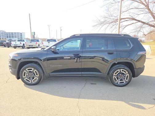2026 Jeep Cherokee LAREDO/LIMITED
