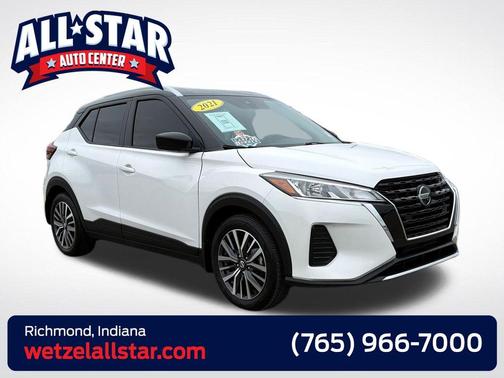 Aspen White / Super Black 2021 Nissan Kicks SV