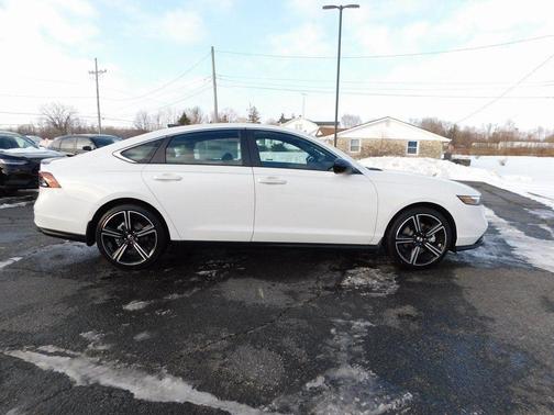 2025 Honda Accord Hybrid Sport