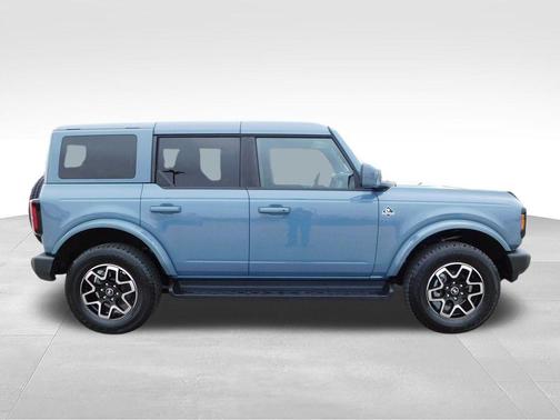 Azure Gray Metallic 2025 Ford Bronco Outer Banks