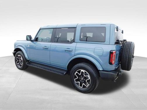 Azure Gray Metallic 2025 Ford Bronco Outer Banks