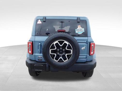 Azure Gray Metallic 2025 Ford Bronco Outer Banks