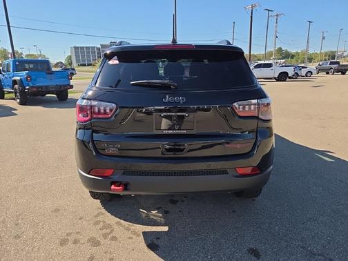 2026 Jeep Compass Trailhawk