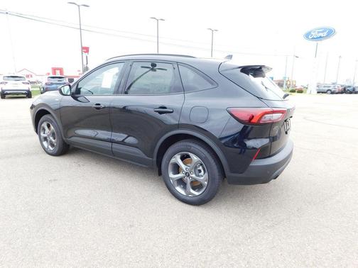 Agate Black Metallic 2026 Ford Escape ST-Line