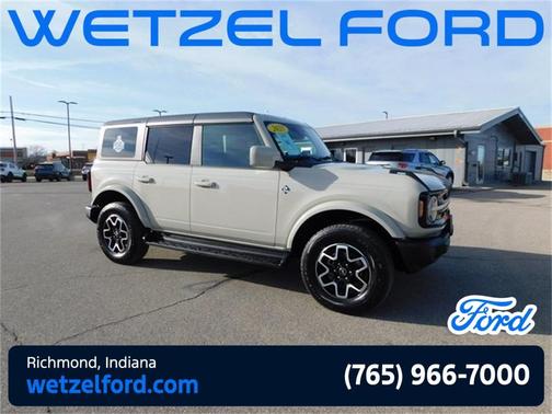 2025 Ford Bronco Outer Banks