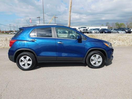 Pacific Blue Metallic 2020 Chevrolet Trax LT