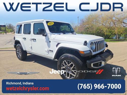 Bright White Clearcoat 2025 Jeep Wrangler Sahara
