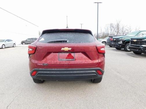 2025 Chevrolet Trax LS