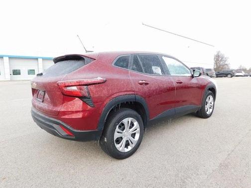 2025 Chevrolet Trax LS