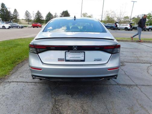 Lunar Silver Metallic 2023 Honda Accord Hybrid Sport-L