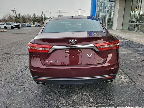 2018 Toyota Avalon XLE Premium