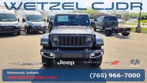 Granite Crystal Clearcoat Metallic 2026 Jeep Gladiator 85th Anniversary Edition