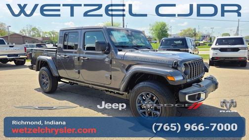 Granite Crystal Clearcoat Metallic 2026 Jeep Gladiator 85th Anniversary Edition