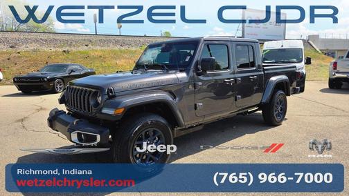 Granite Crystal Clearcoat Metallic 2026 Jeep Gladiator 85th Anniversary Edition