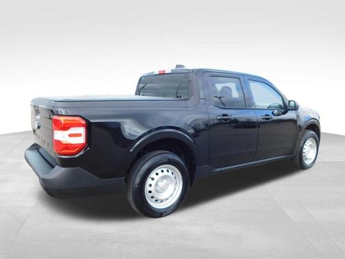 Shadow Black 2025 Ford Maverick XL