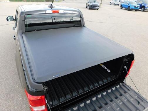 Shadow Black 2025 Ford Maverick XL