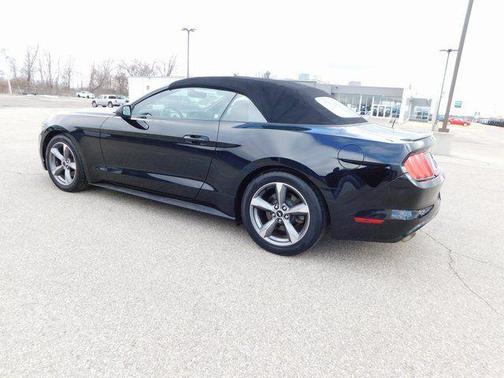 2016 Ford Mustang V6