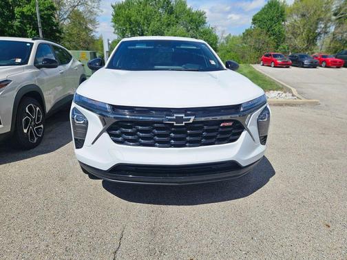 Summit White 2024 Chevrolet Trax 1RS
