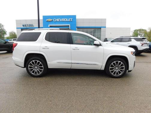 White Frost Tri-Coat 2023 GMC Acadia Denali