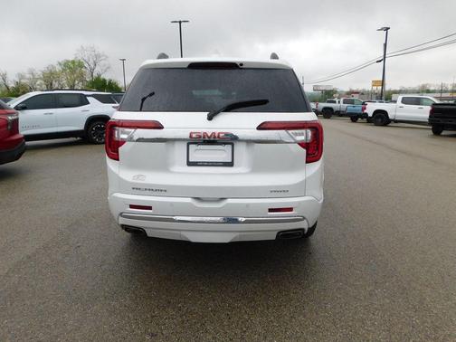 White Frost Tri-Coat 2023 GMC Acadia Denali