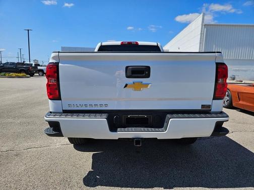 2018 Chevrolet Silverado 1500 Custom