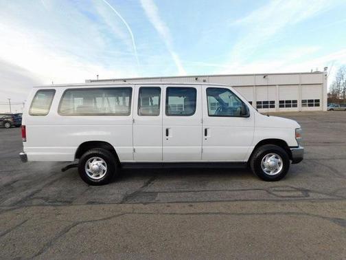 2012 Ford E350 Super Duty XLT