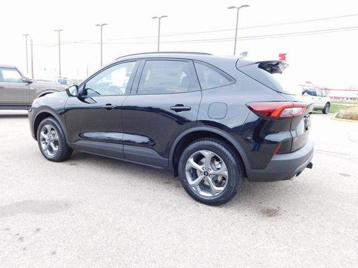Agate Black Metallic 2026 Ford Escape ST-Line Select