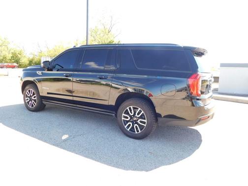 Onyx Black 2021 GMC Yukon XL AT4