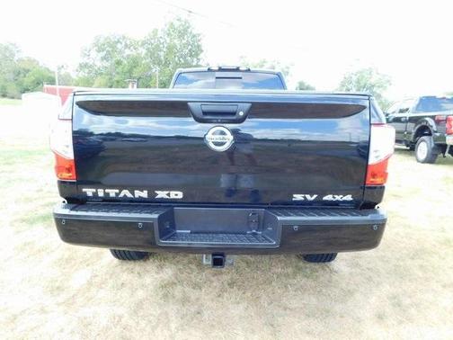 2017 Nissan Titan XD SV
