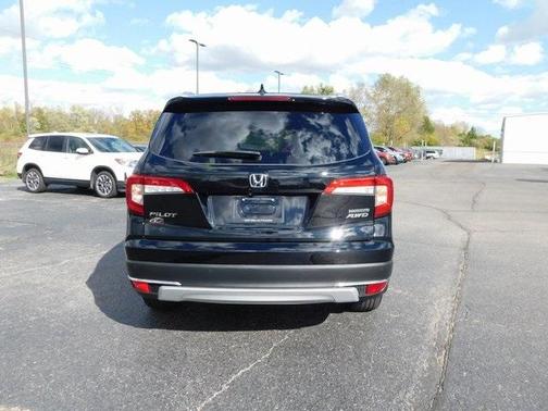 2022 Honda Pilot Touring 7-Passenger