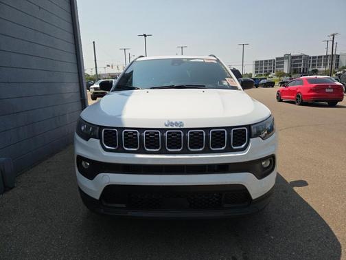 2024 Jeep Compass Latitude Lux