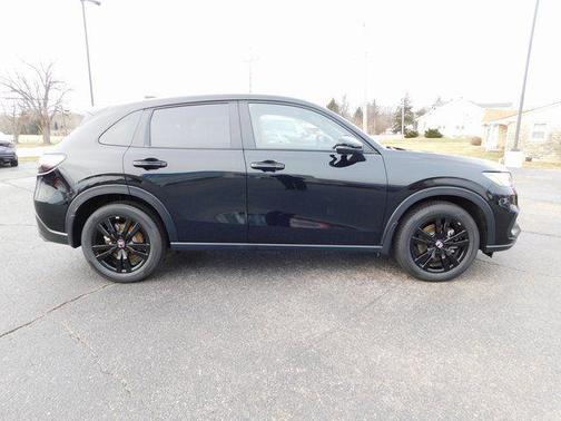 Crystal Black Pearl 2026 Honda HR-V Sport