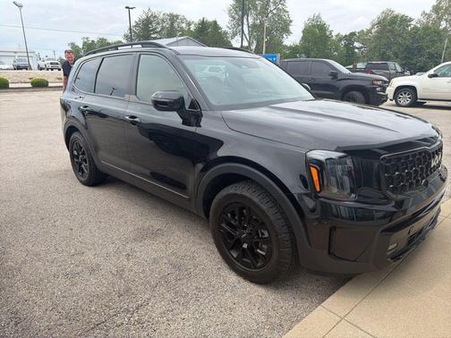 Ebony Black 2024 Kia Telluride SX-Prestige X-Pro